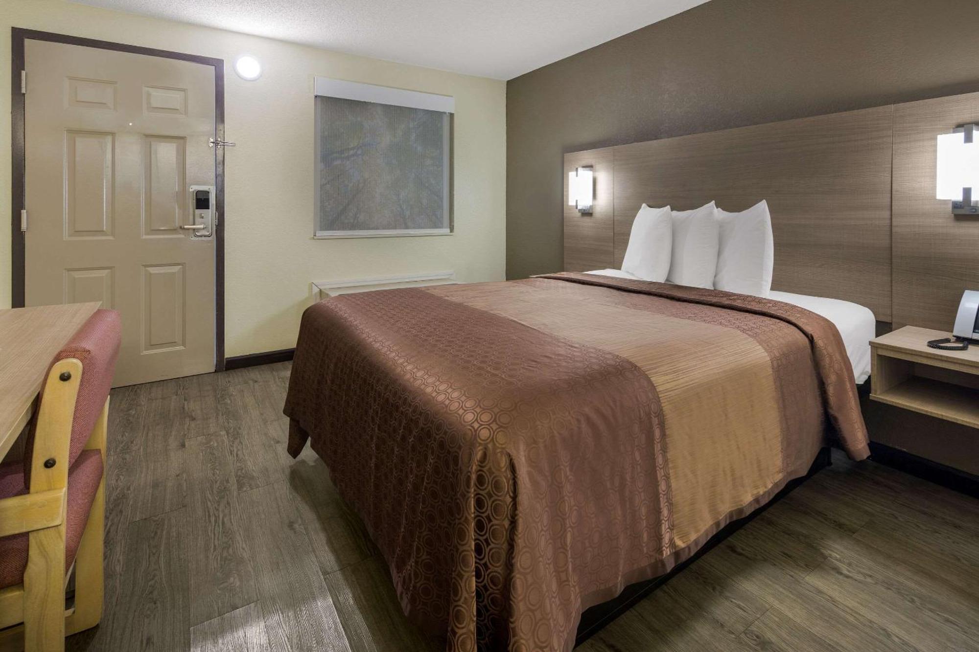 Rodeway Inn Elkton Extérieur photo