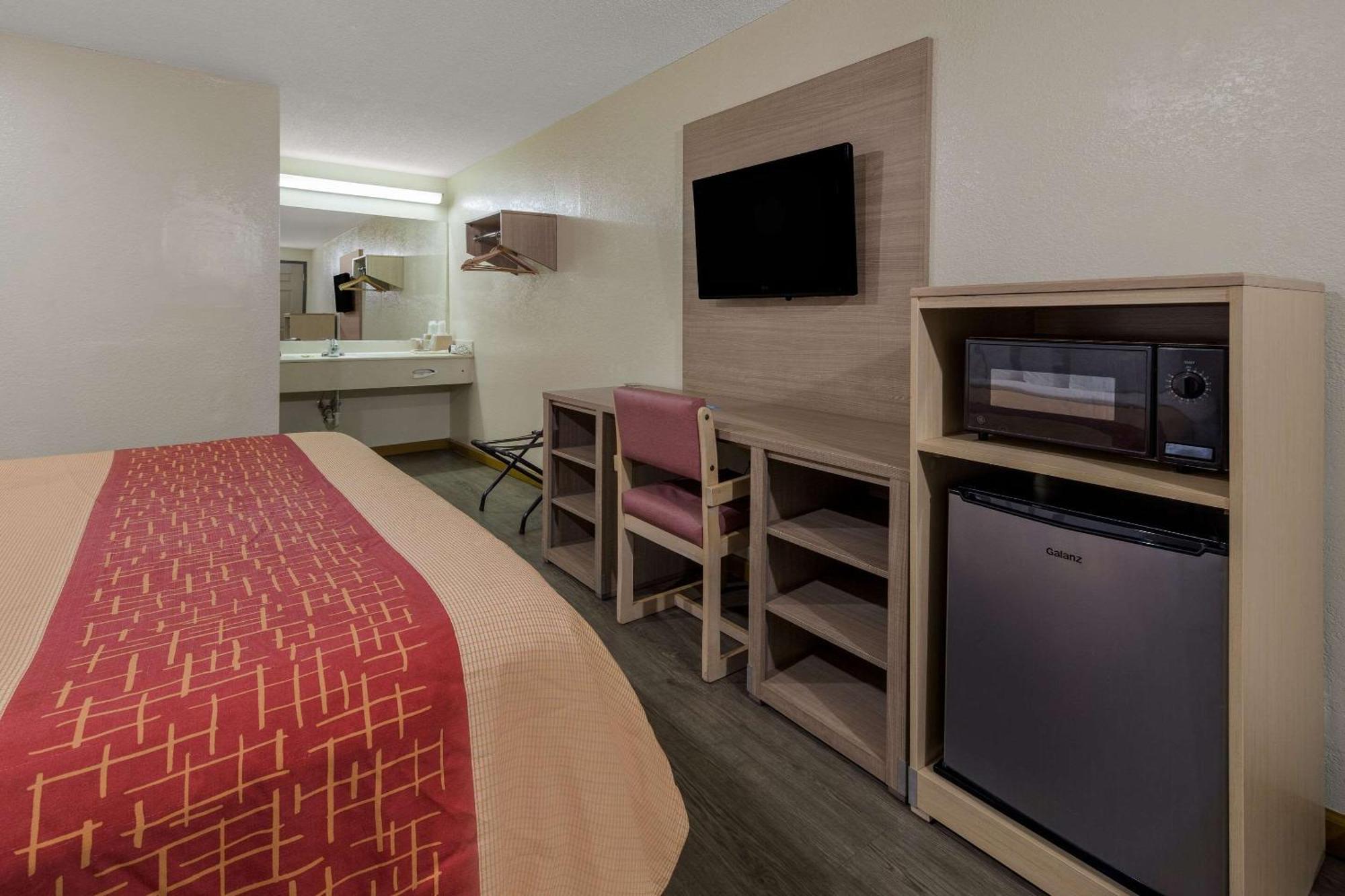 Rodeway Inn Elkton Extérieur photo